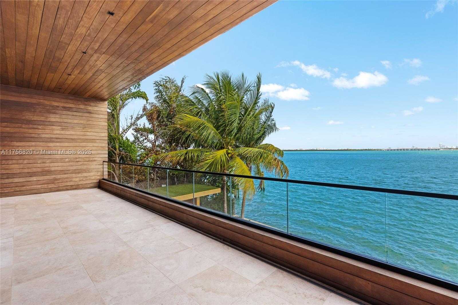 Small Image of 825 EAST DILIDO DR, Miami Beach Number 26