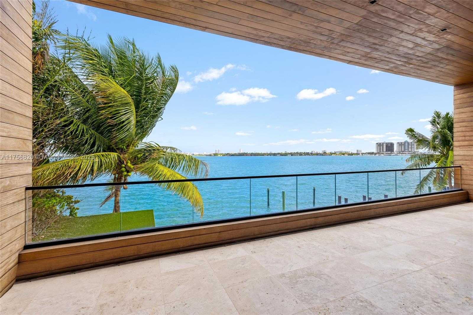 Small Image of 825 EAST DILIDO DR, Miami Beach Number 27