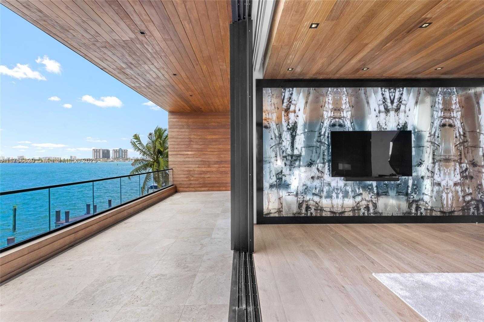 Small Image of 825 EAST DILIDO DR, Miami Beach Number 28