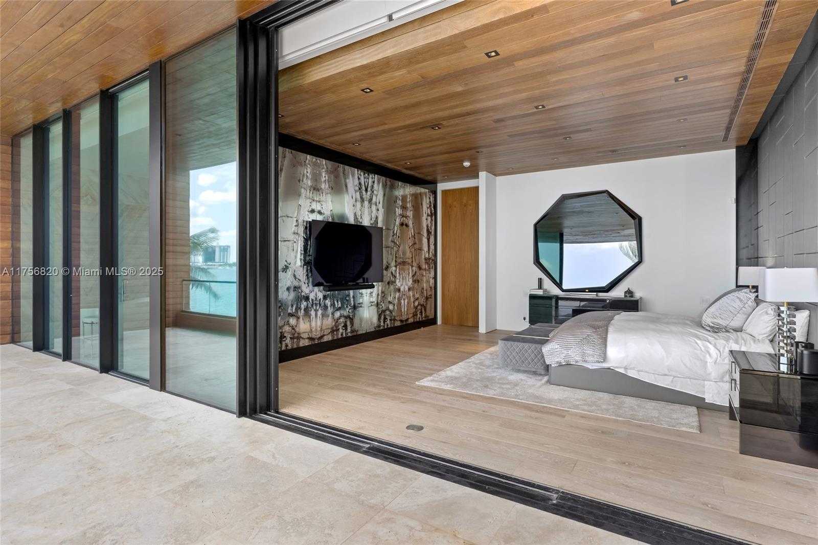 Small Image of 825 EAST DILIDO DR, Miami Beach Number 29