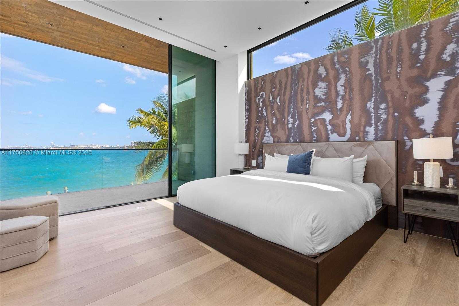 Small Image of 825 EAST DILIDO DR, Miami Beach Number 36