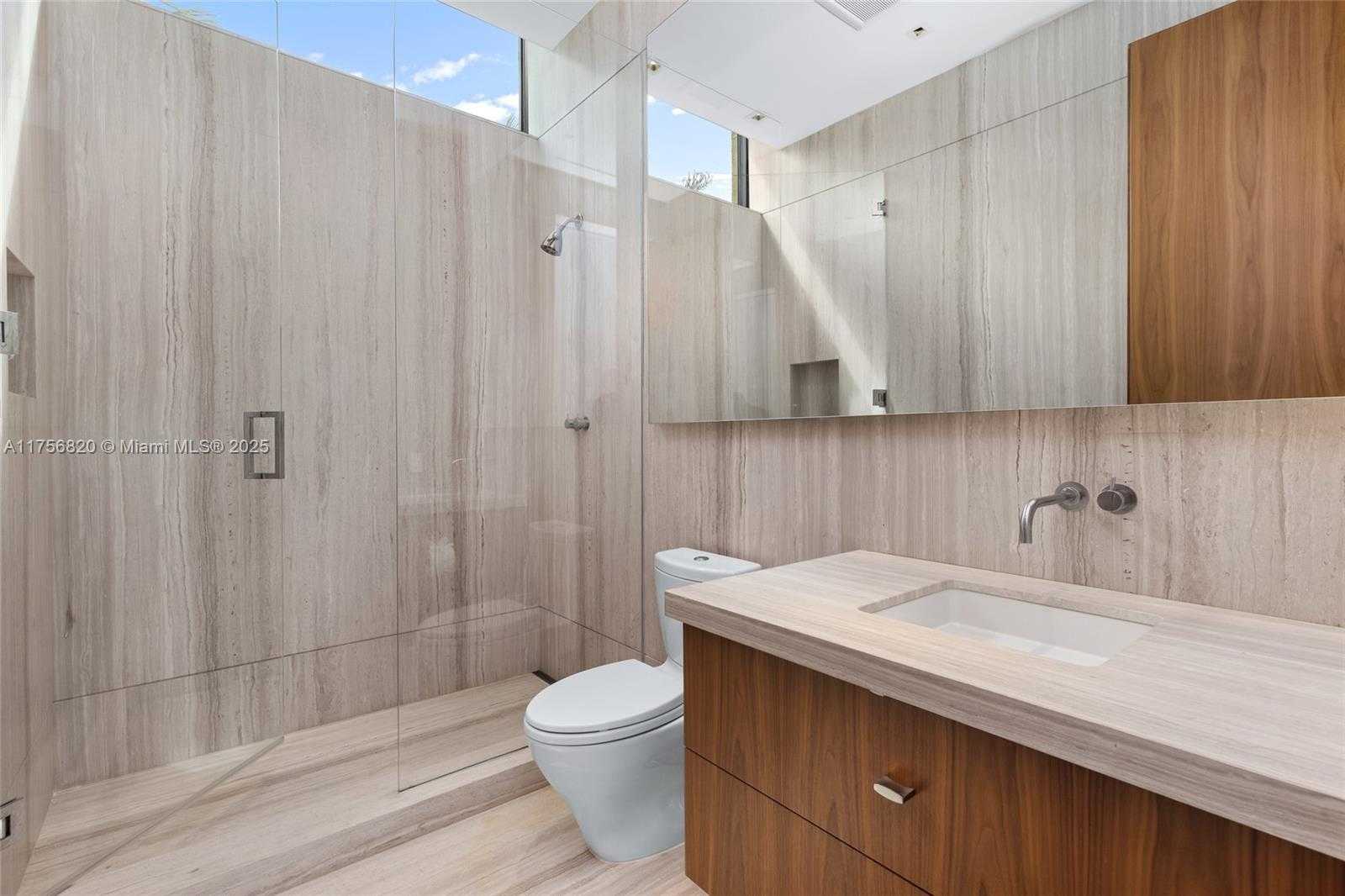 Small Image of 825 EAST DILIDO DR, Miami Beach Number 39