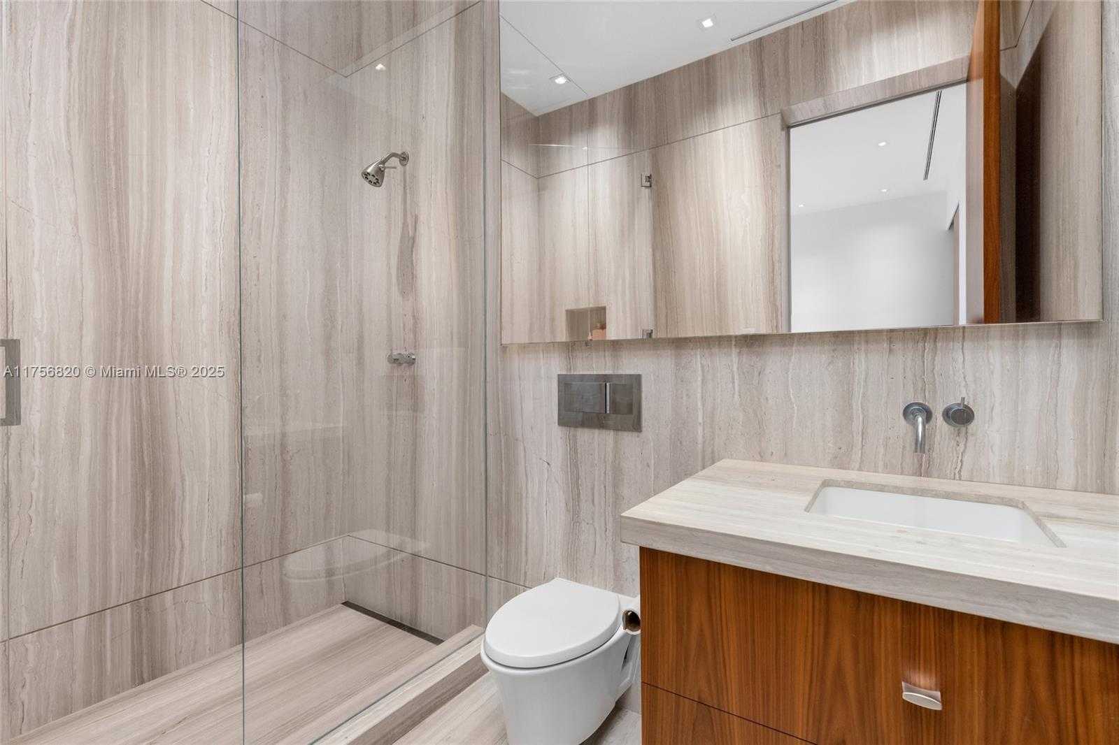 Small Image of 825 EAST DILIDO DR, Miami Beach Number 49