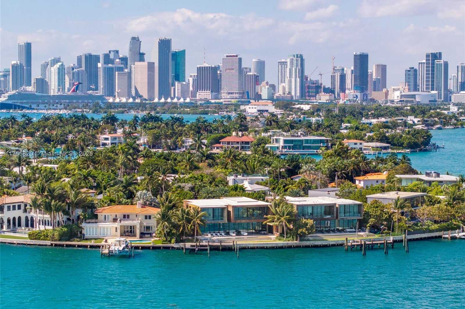 Small Image of 825 EAST DILIDO DR, Miami Beach Number 55