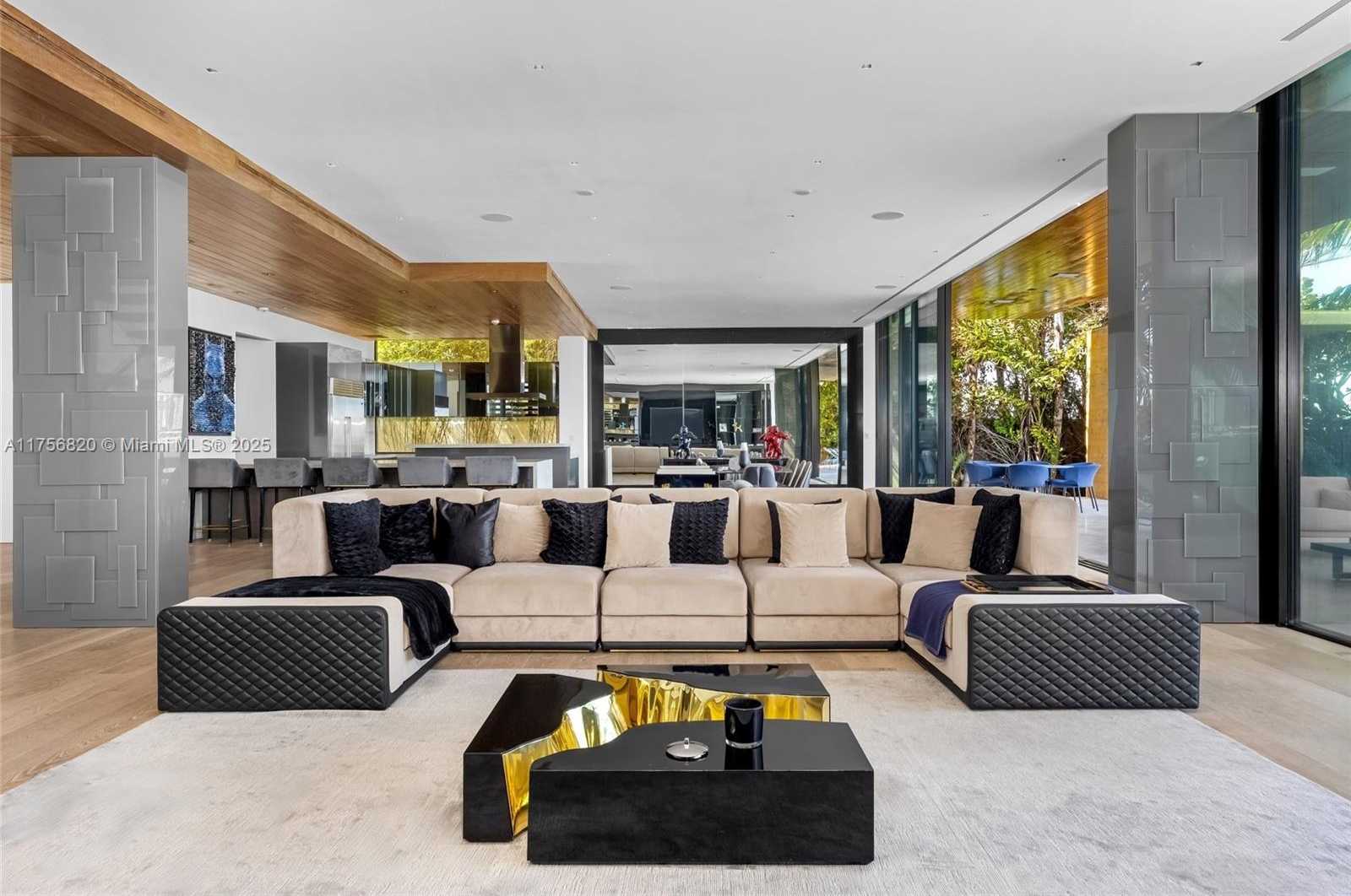 Small Image of 825 EAST DILIDO DR, Miami Beach Number 6