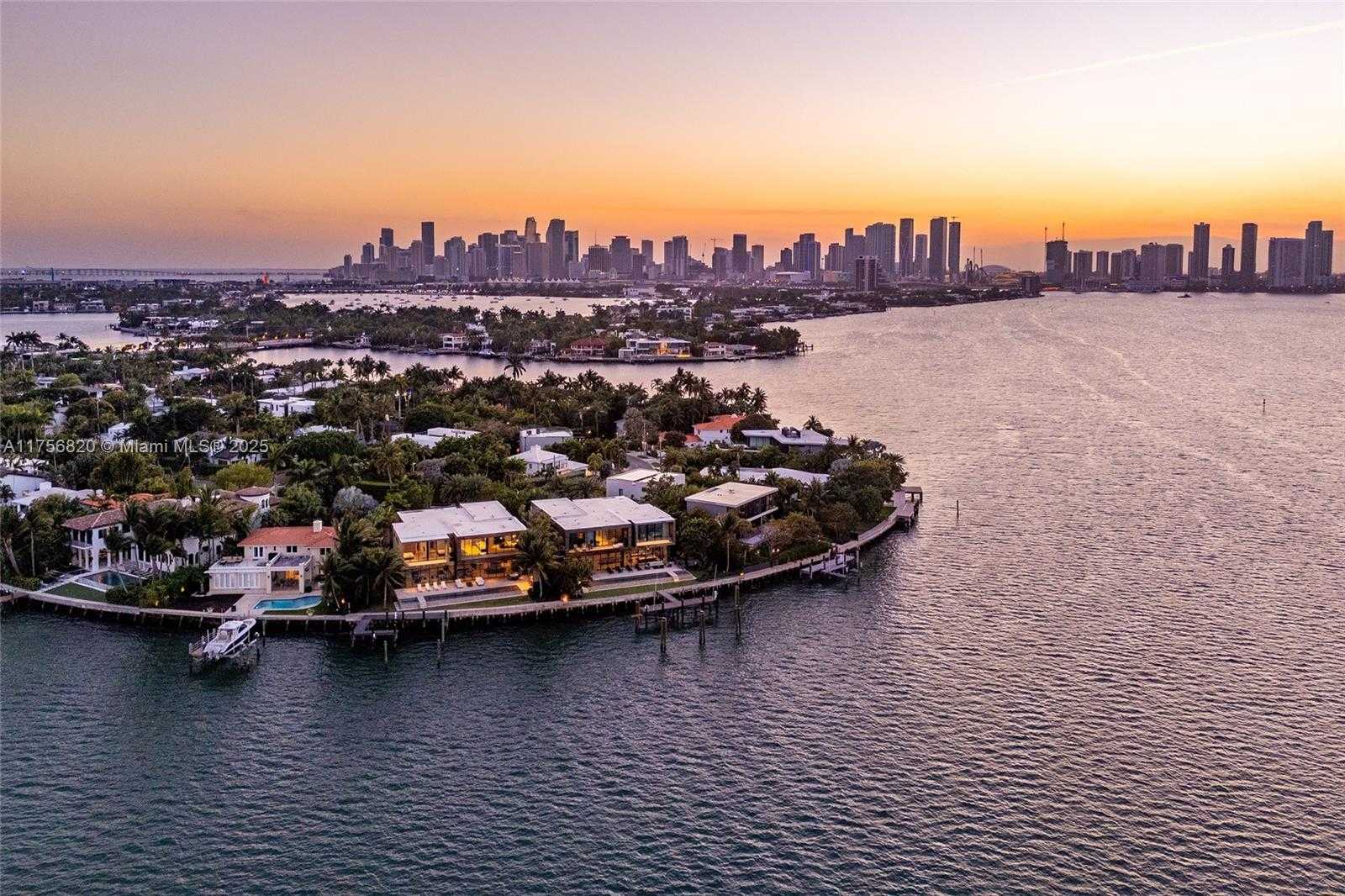 Small Image of 825 EAST DILIDO DR, Miami Beach Number 60