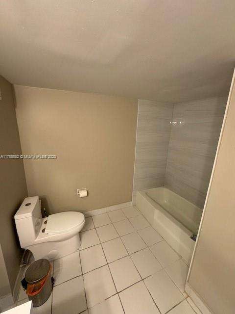 Small Image of 7928 WEST DR #304, North Bay Village Number 18