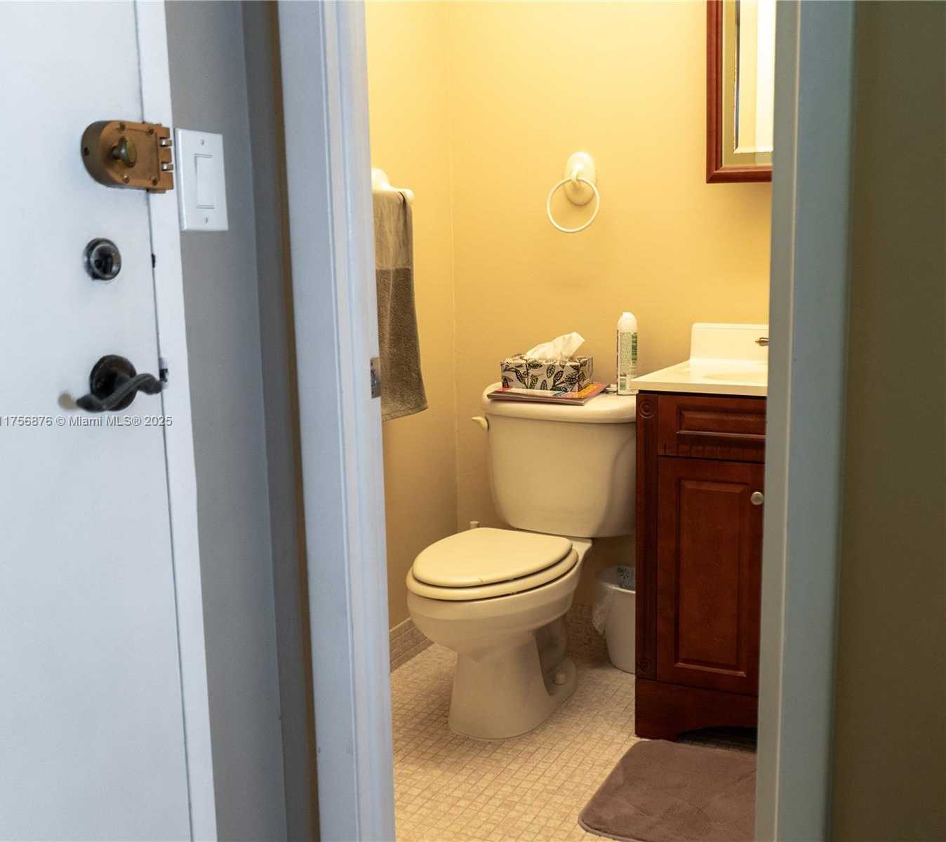 Small Image of 1600 SOUTH OCEAN DR #8I, Hollywood Number 11