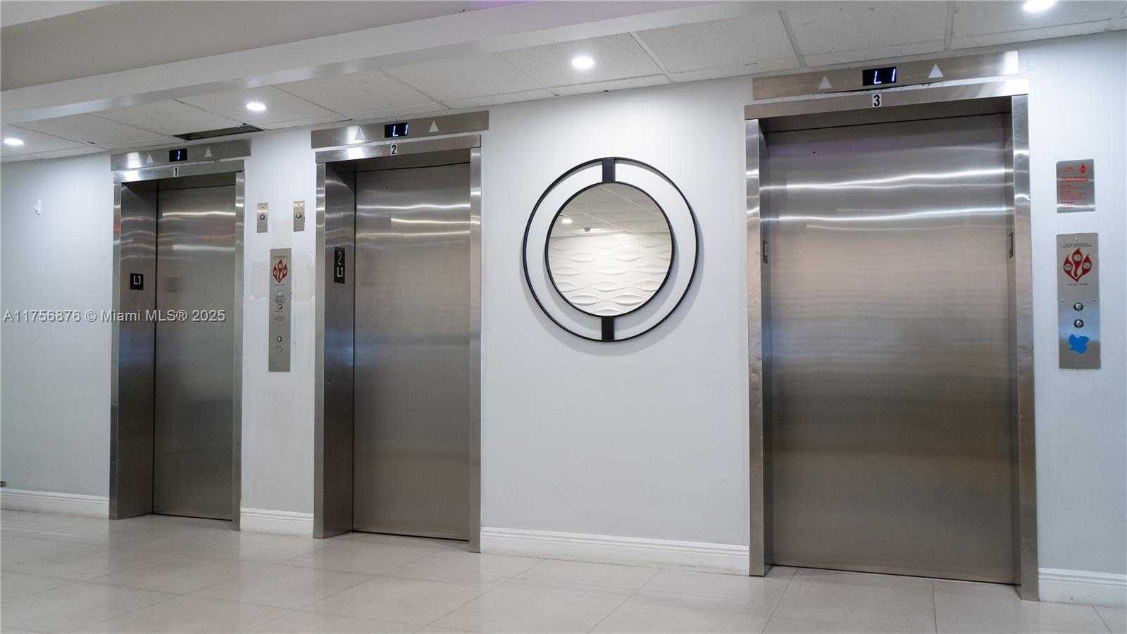 Small Image of 1600 SOUTH OCEAN DR #8I, Hollywood Number 14