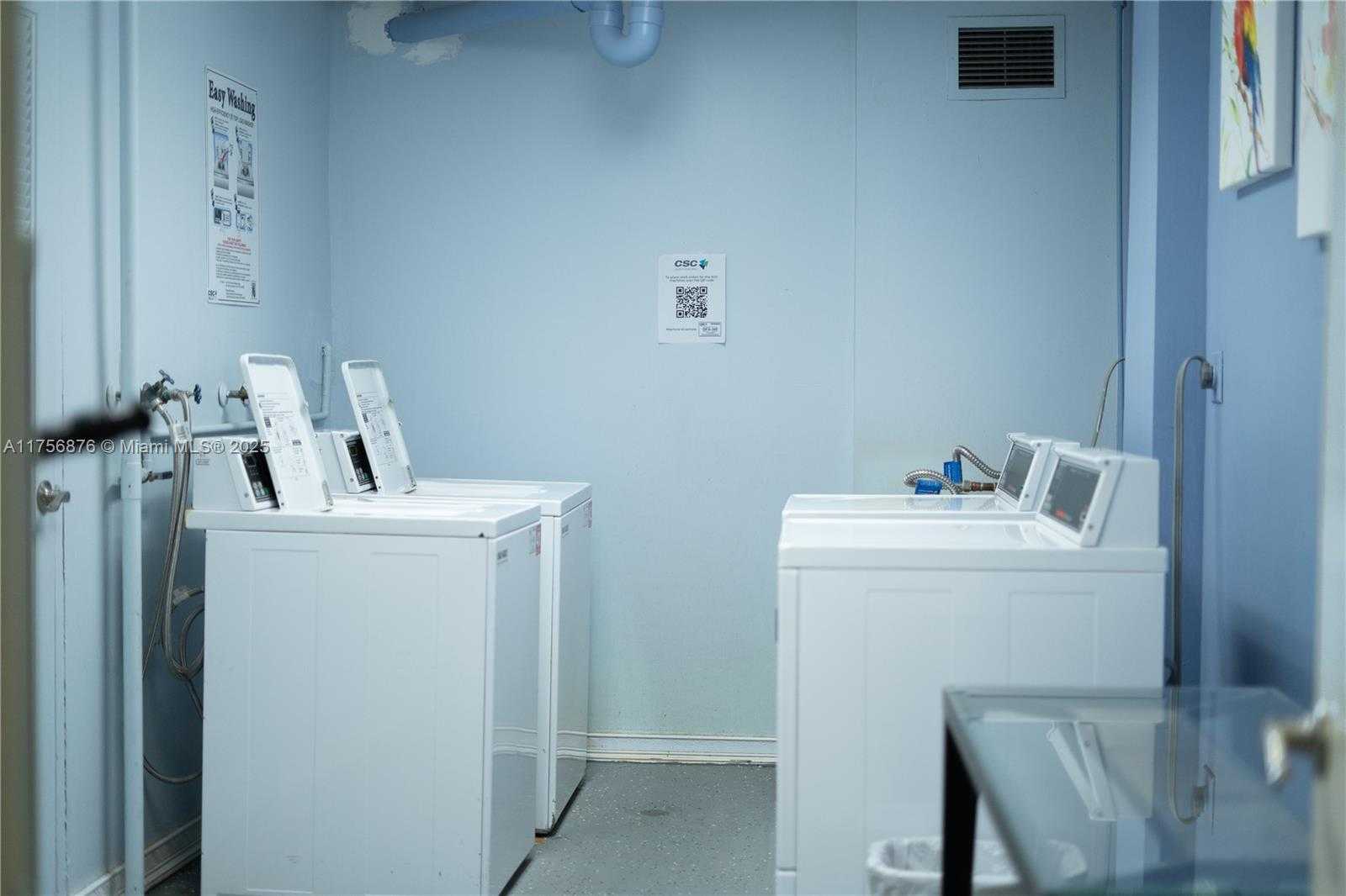 Small Image of 1600 SOUTH OCEAN DR #8I, Hollywood Number 22