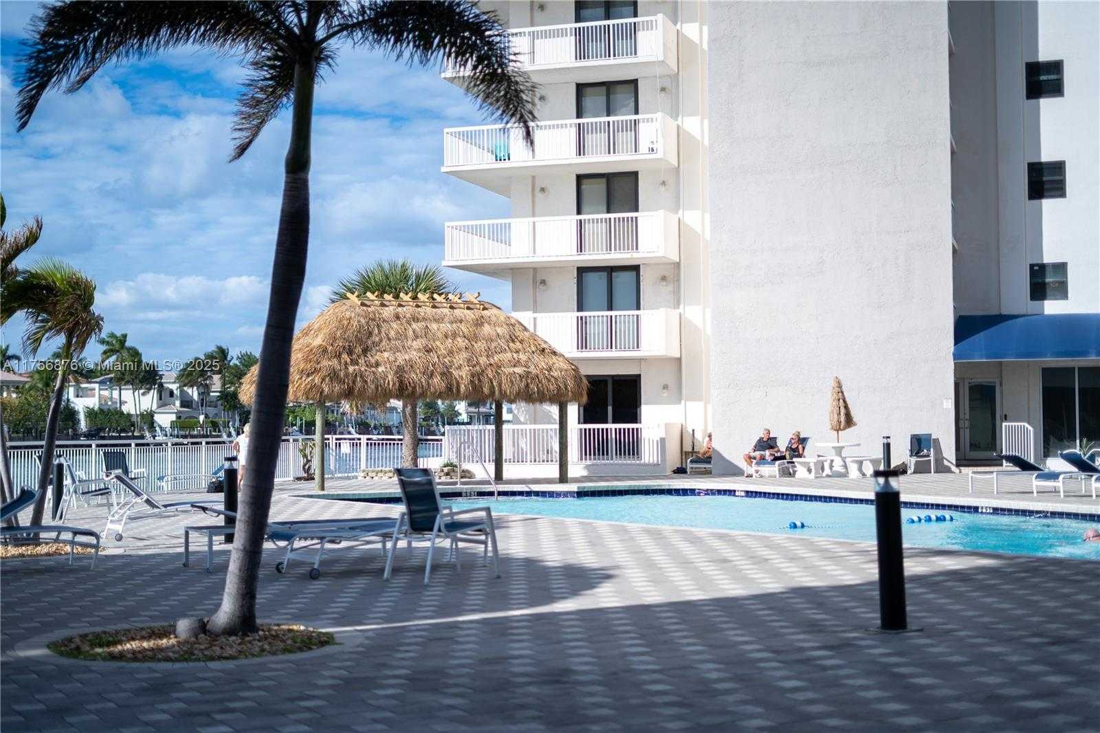 Small Image of 1600 SOUTH OCEAN DR #8I, Hollywood Number 30