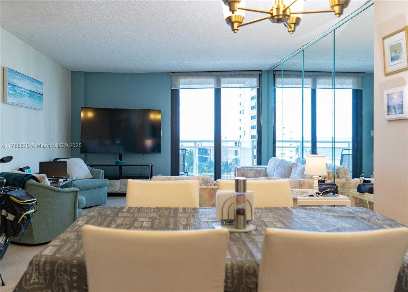Small Image of 1600 SOUTH OCEAN DR #8I, Hollywood Number 4