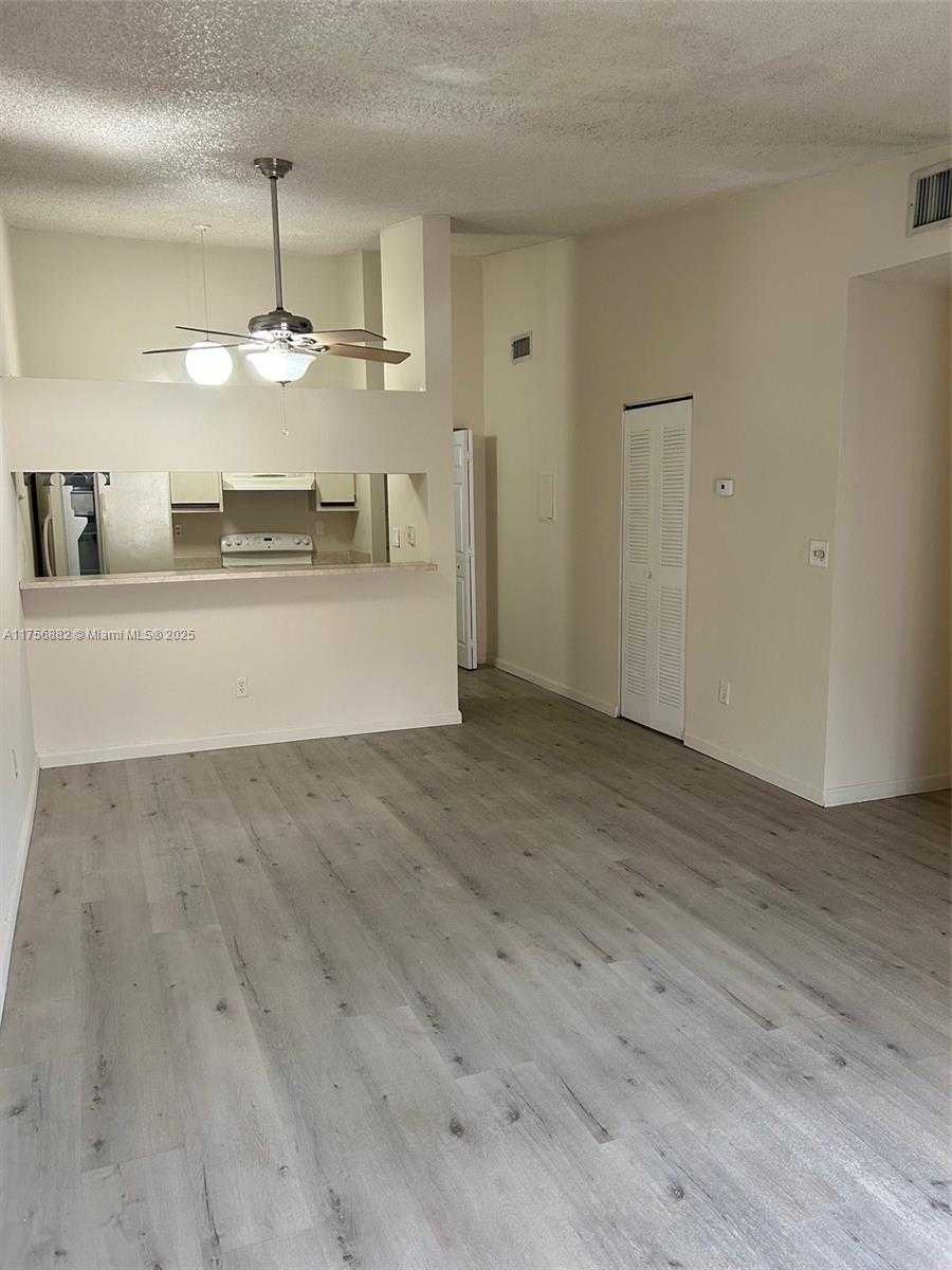 Small Image of 18236 MEDITERRANEAN BLVD #1207, Hialeah Number 3