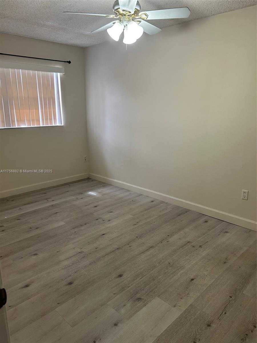 Small Image of 18236 MEDITERRANEAN BLVD #1207, Hialeah Number 6
