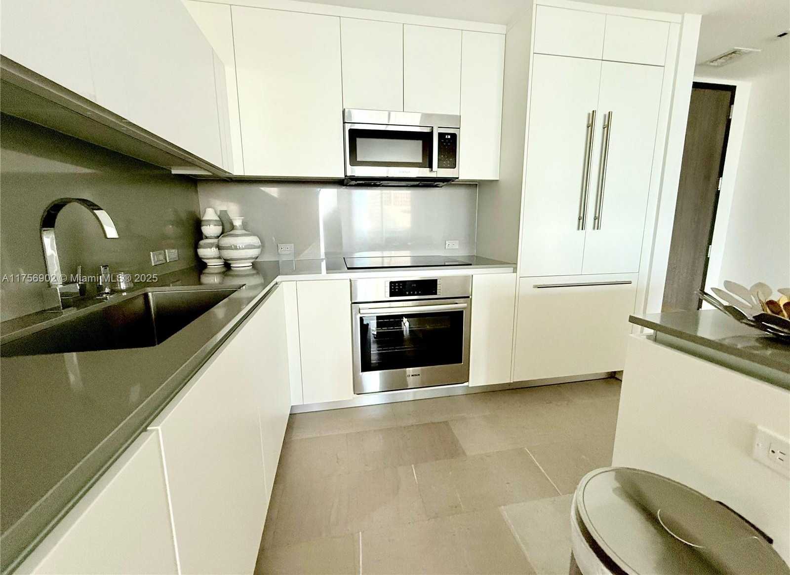 Small Image of 88 SOUTH WEST 7TH #1705, Miami Number 18