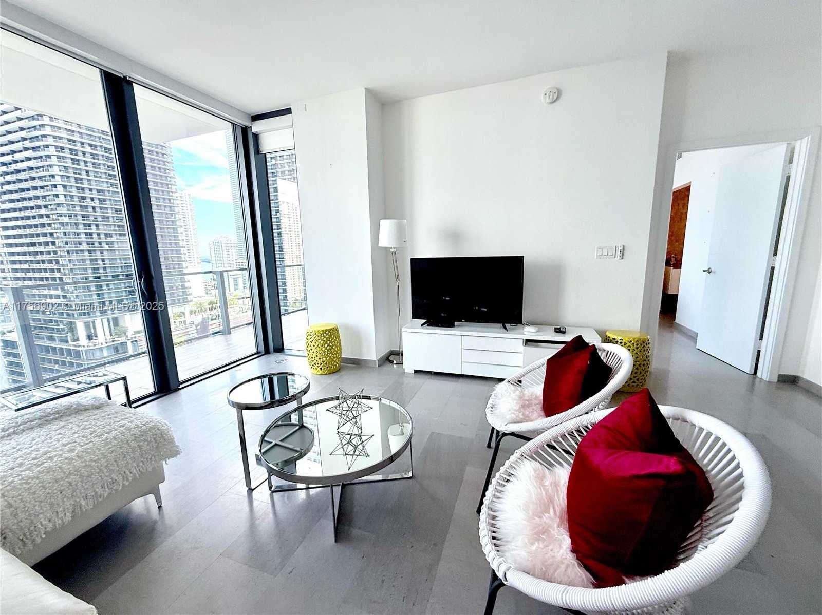 Small Image of 88 SOUTH WEST 7TH #1705, Miami Number 21