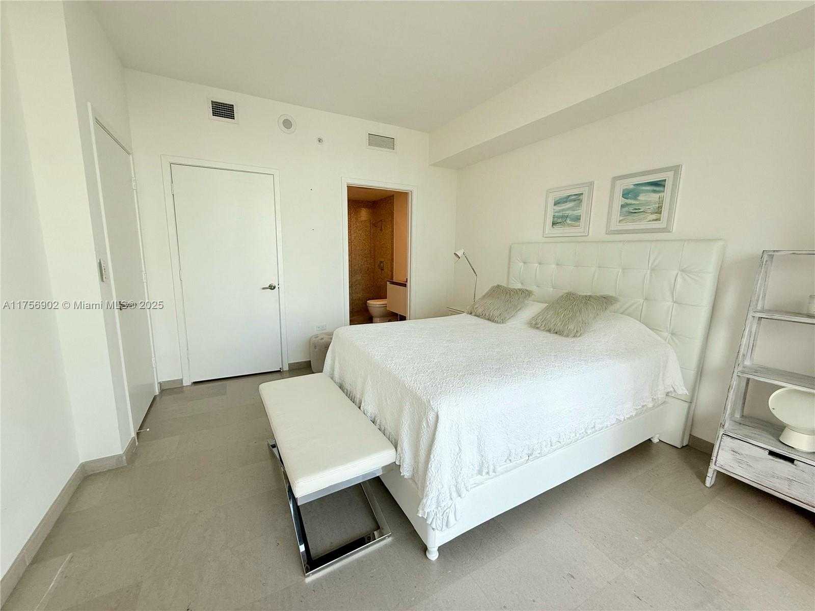 Small Image of 88 SOUTH WEST 7TH #1705, Miami Number 26