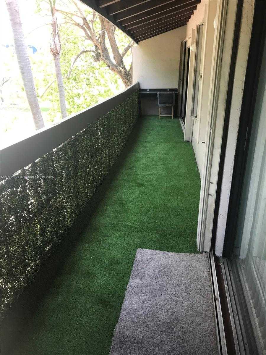 Small Image of 5201 ORDUNA DR #16, Coral Gables Number 24