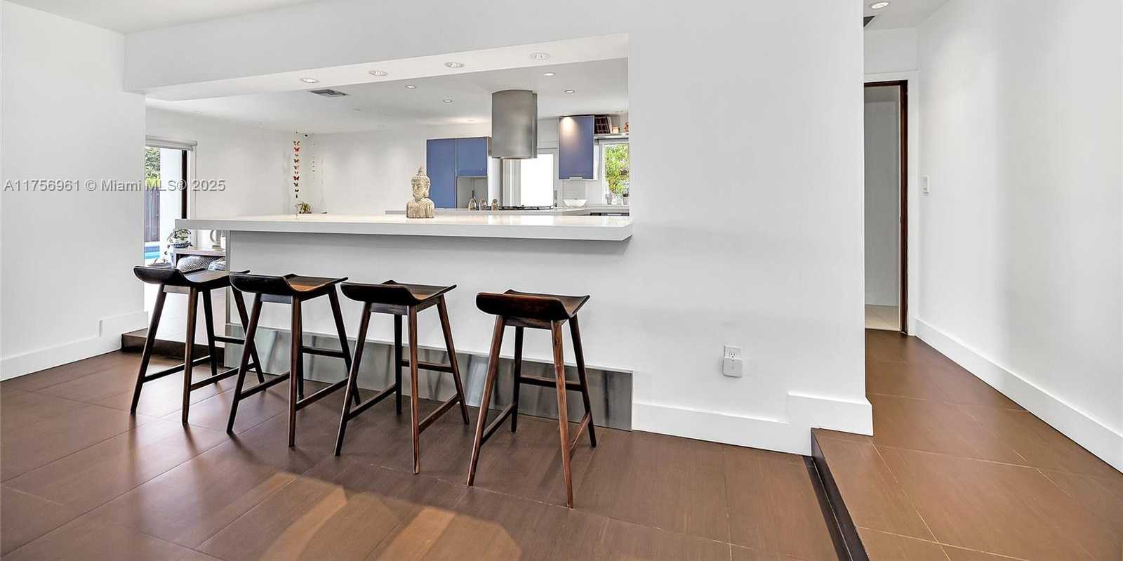 Small Image of 2120 NORTH EAST 204TH ST, Miami Number 14