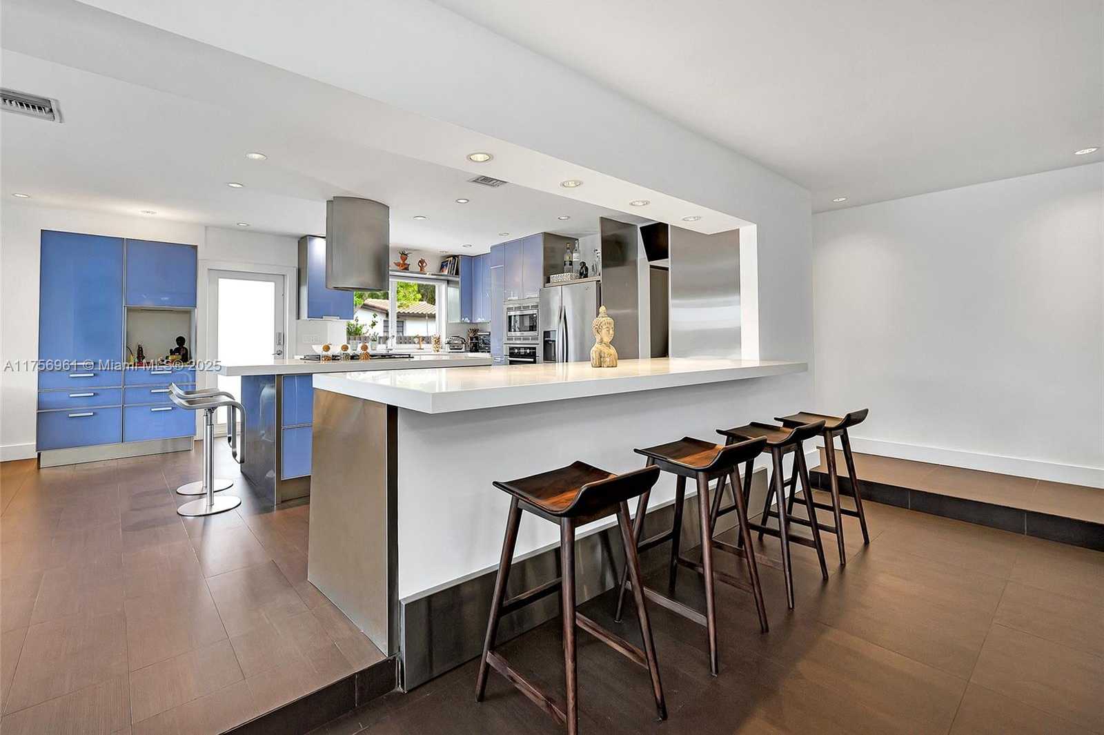 Small Image of 2120 NORTH EAST 204TH ST, Miami Number 15