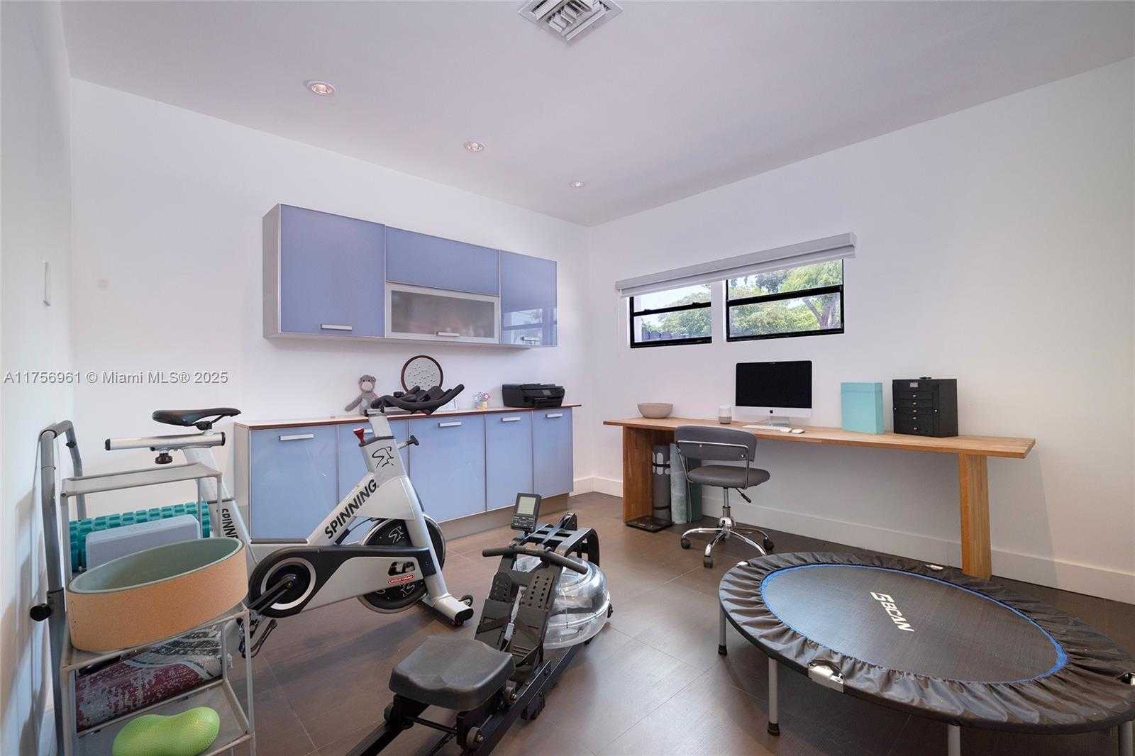 Small Image of 2120 NORTH EAST 204TH ST, Miami Number 37