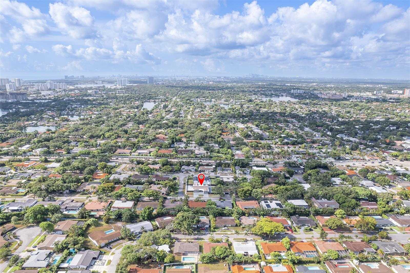 Small Image of 2120 NORTH EAST 204TH ST, Miami Number 49