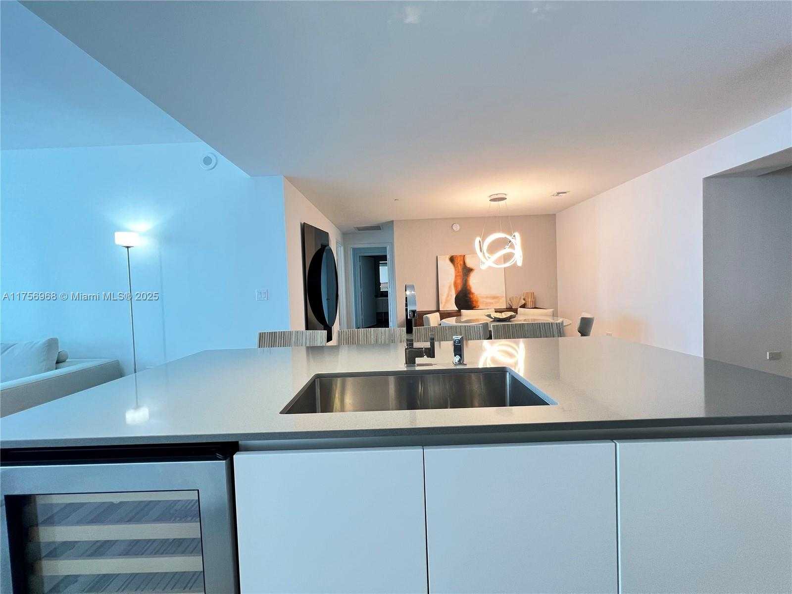 Small Image of 68 SOUTH EAST 6TH ST #1003, Miami Number 18