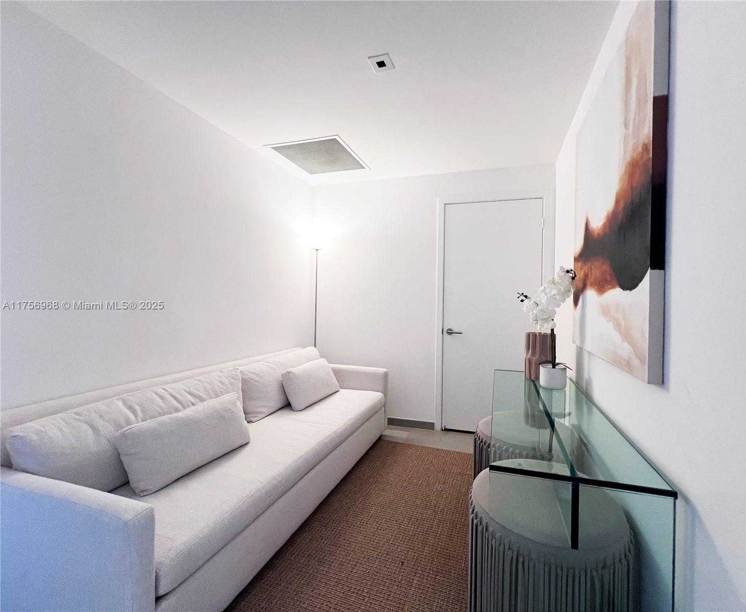 Small Image of 68 SOUTH EAST 6TH ST #1003, Miami Number 2