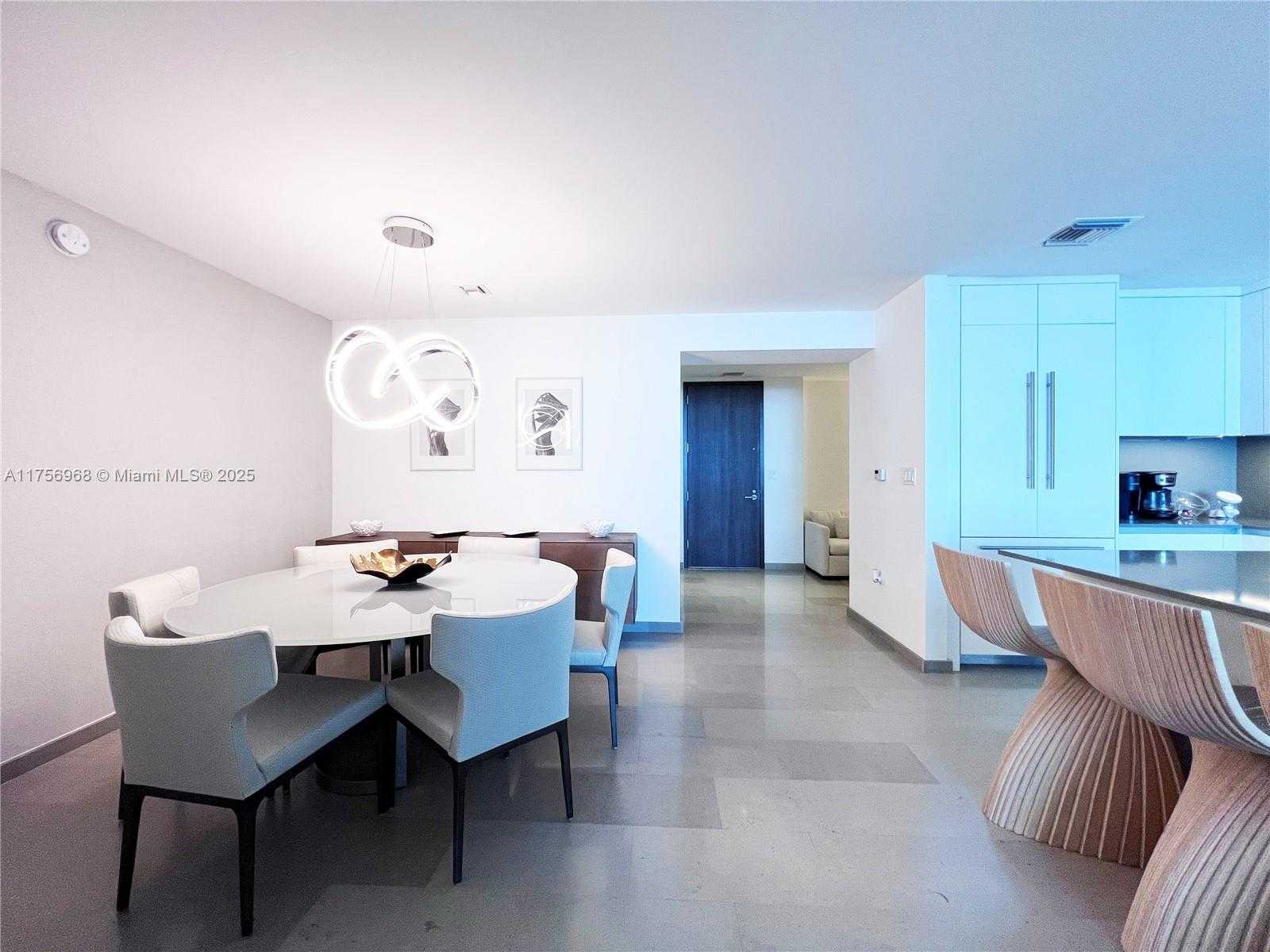 Small Image of 68 SOUTH EAST 6TH ST #1003, Miami Number 4