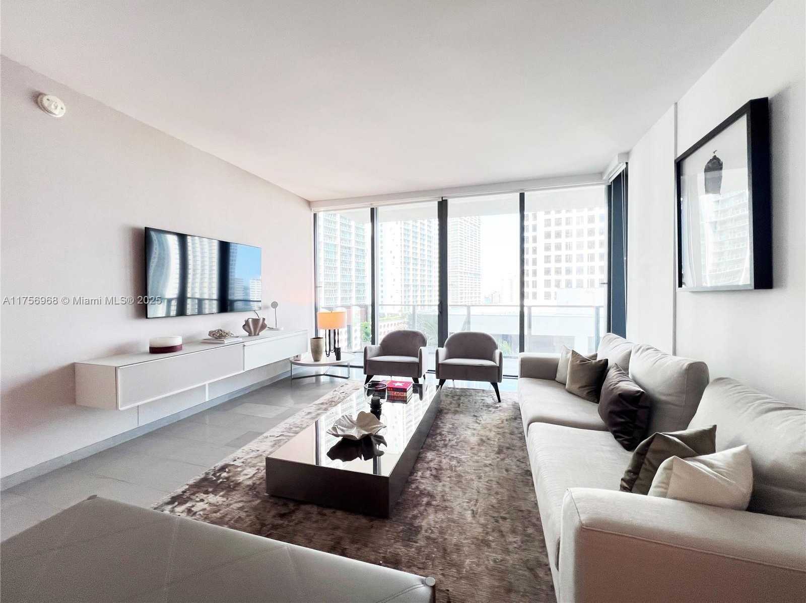 Small Image of 68 SOUTH EAST 6TH ST #1003, Miami Number 9