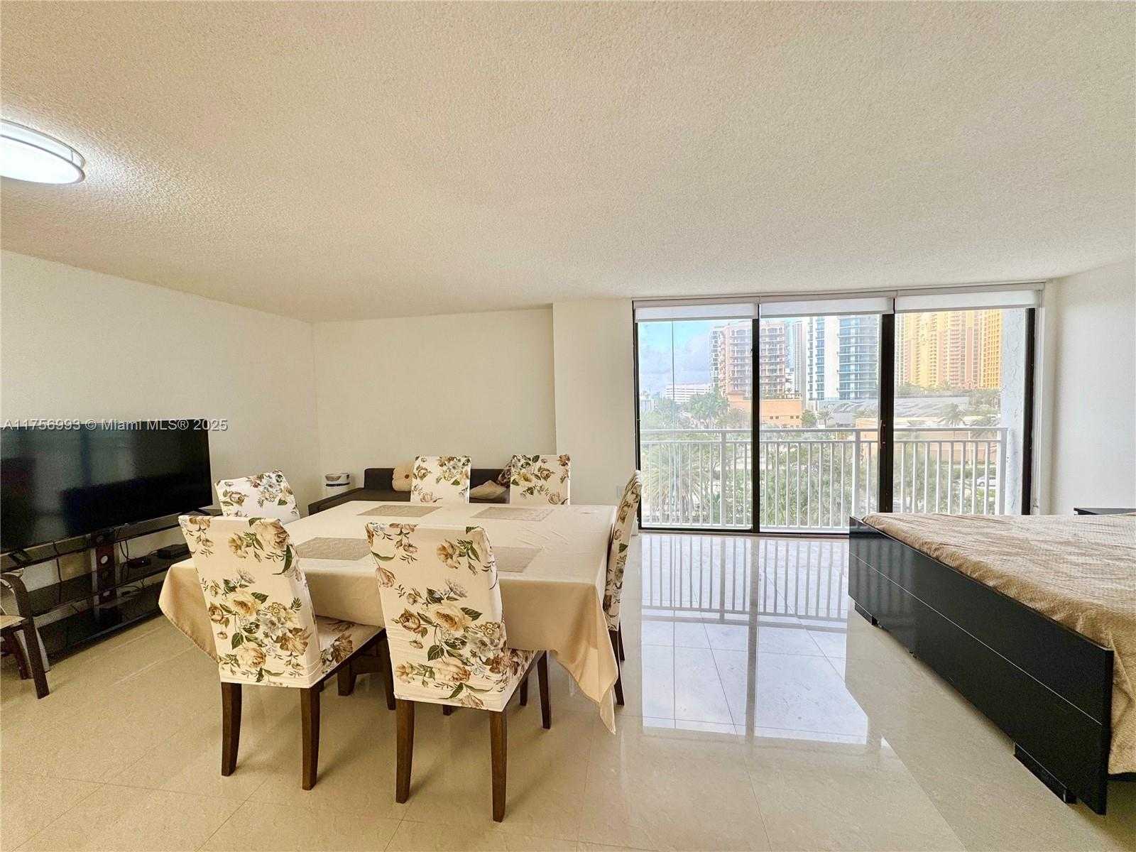 Small Image of 210 174TH ST #615, Sunny Isles Beach Number 2