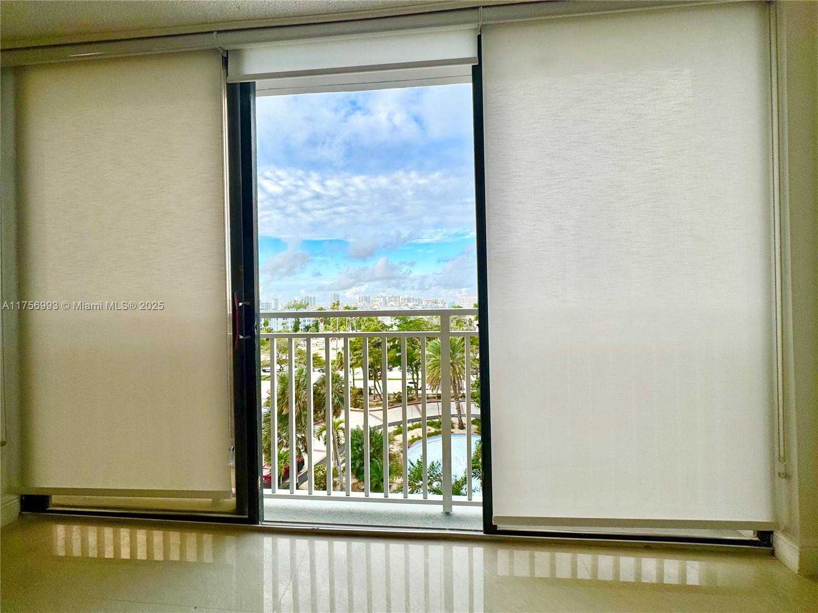 Small Image of 210 174TH ST #615, Sunny Isles Beach Number 4