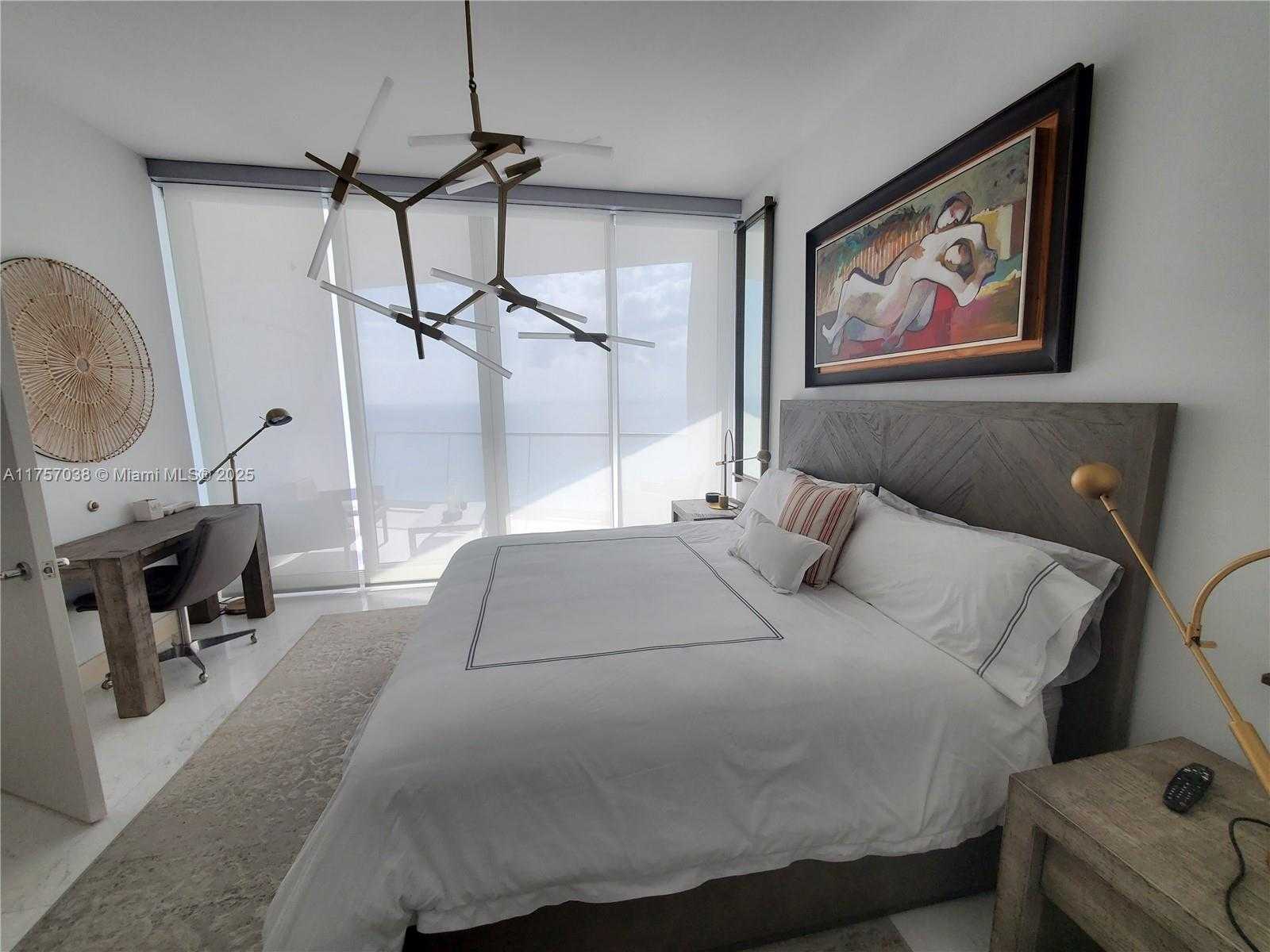 Small Image of 16901 COLLINS AVE #1404, Sunny Isles Beach Number 12