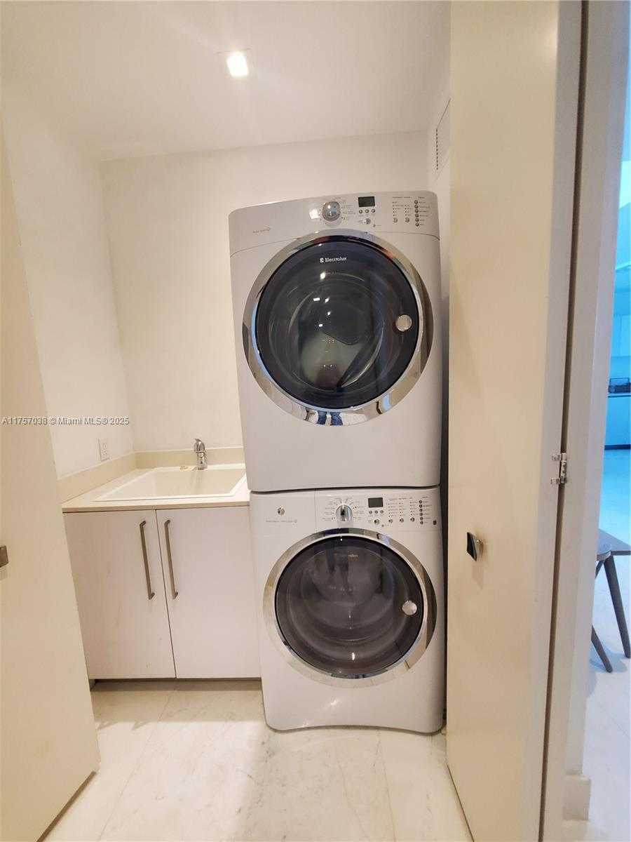 Small Image of 16901 COLLINS AVE #1404, Sunny Isles Beach Number 28