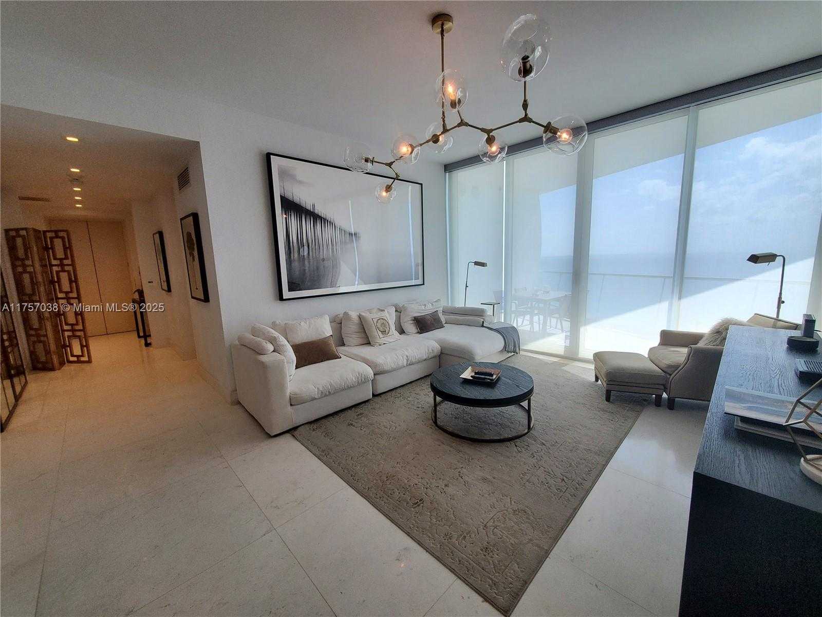 Small Image of 16901 COLLINS AVE #1404, Sunny Isles Beach Number 4