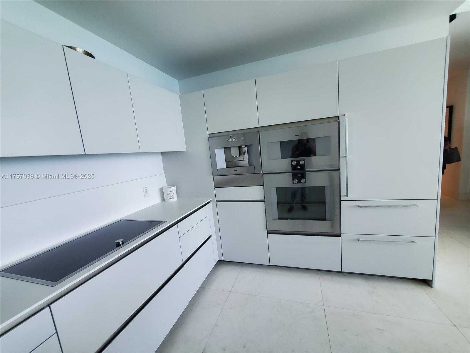 Small Image of 16901 COLLINS AVE #1404, Sunny Isles Beach Number 6