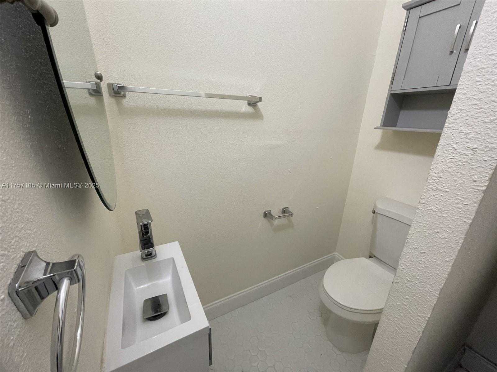 Small Image of 218 SANTILLANE AVE #8, Coral Gables Number 10