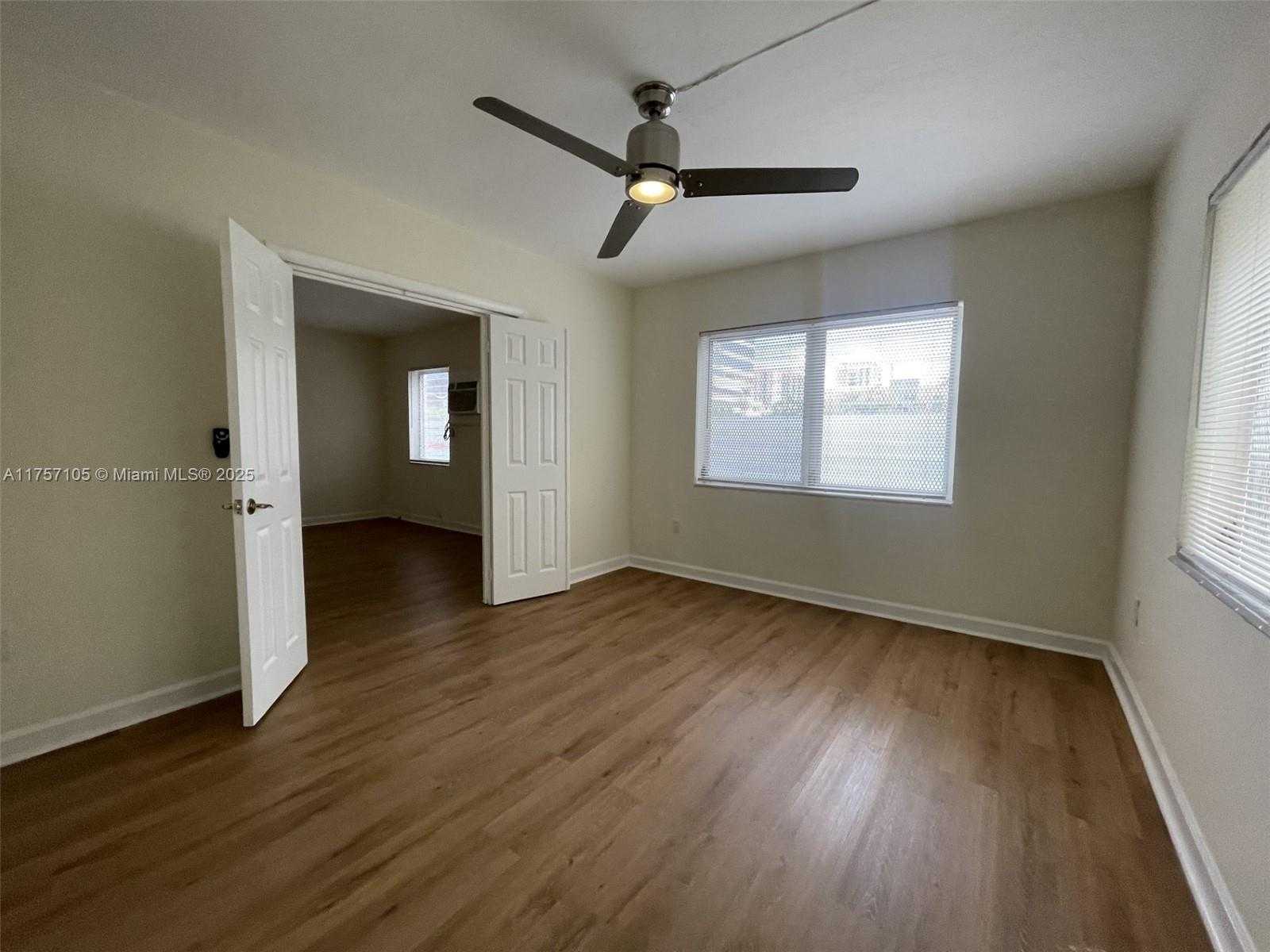 Small Image of 218 SANTILLANE AVE #8, Coral Gables Number 14