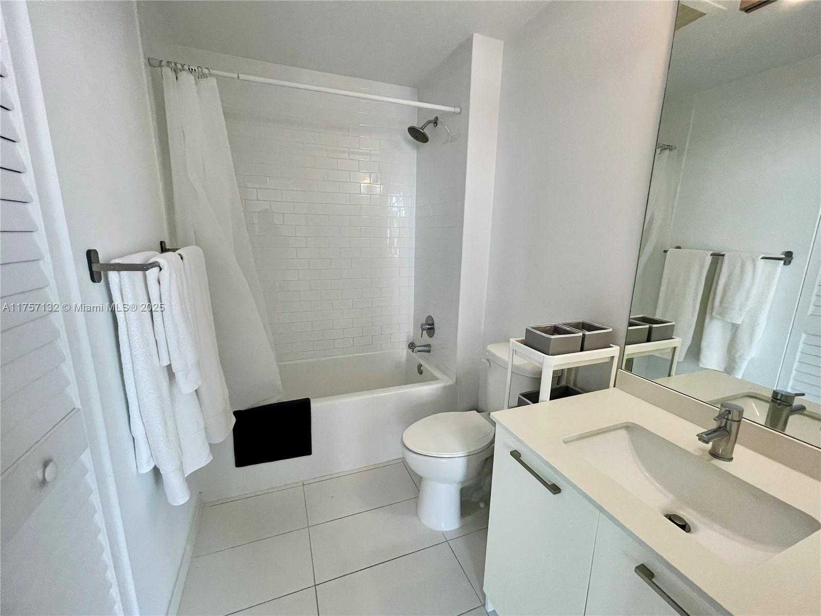 Small Image of 151 #802, Miami Number 10