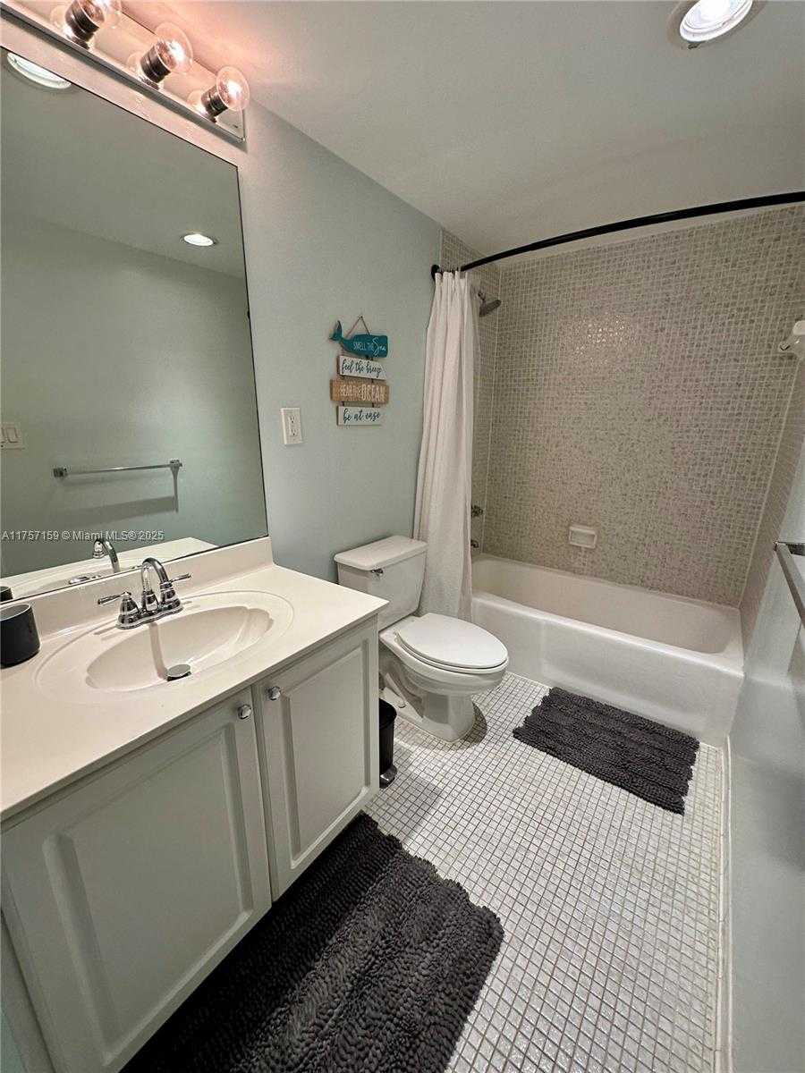 Small Image of 19370 COLLINS AVE #1203, Sunny Isles Beach Number 8