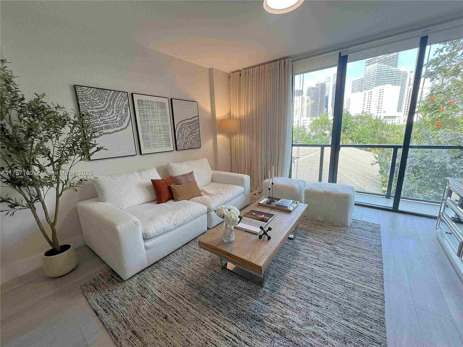 Small Image of 201 SOUTH WEST 17TH RD #511, Miami Number 7