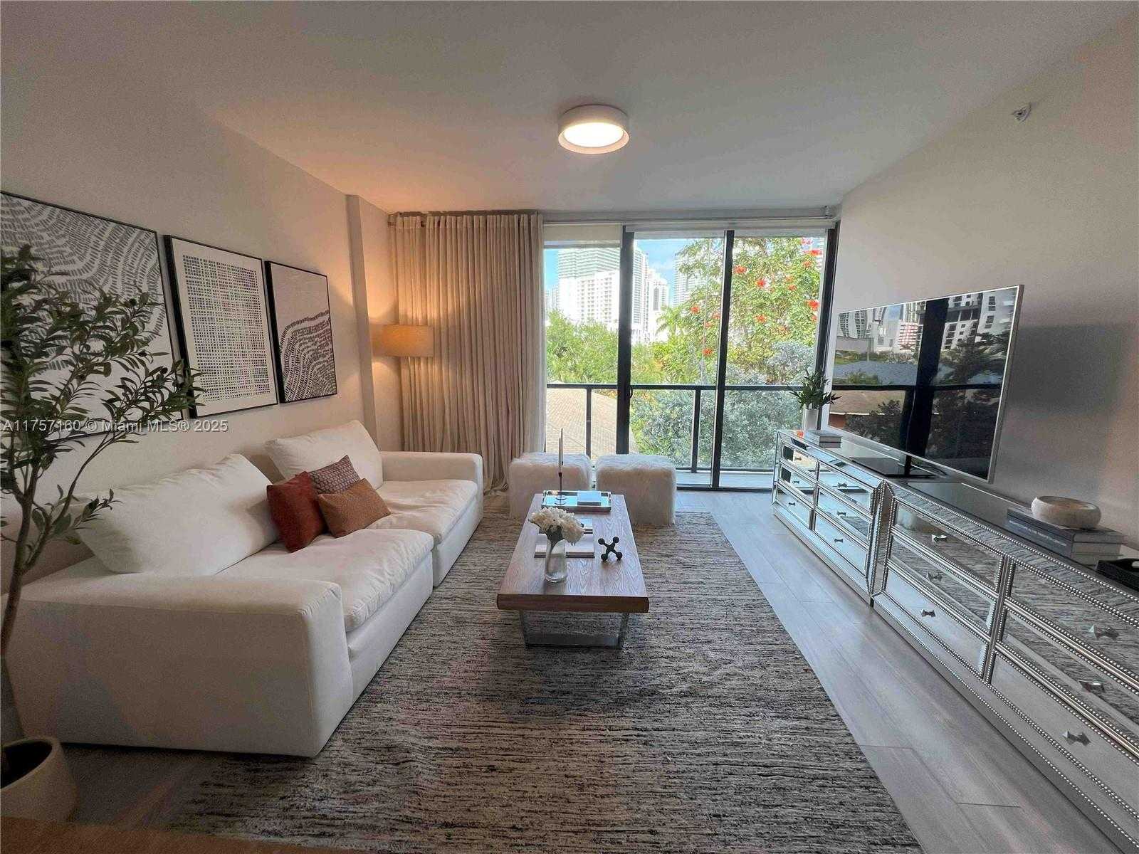 Small Image of 201 SOUTH WEST 17TH RD #511, Miami Number 8