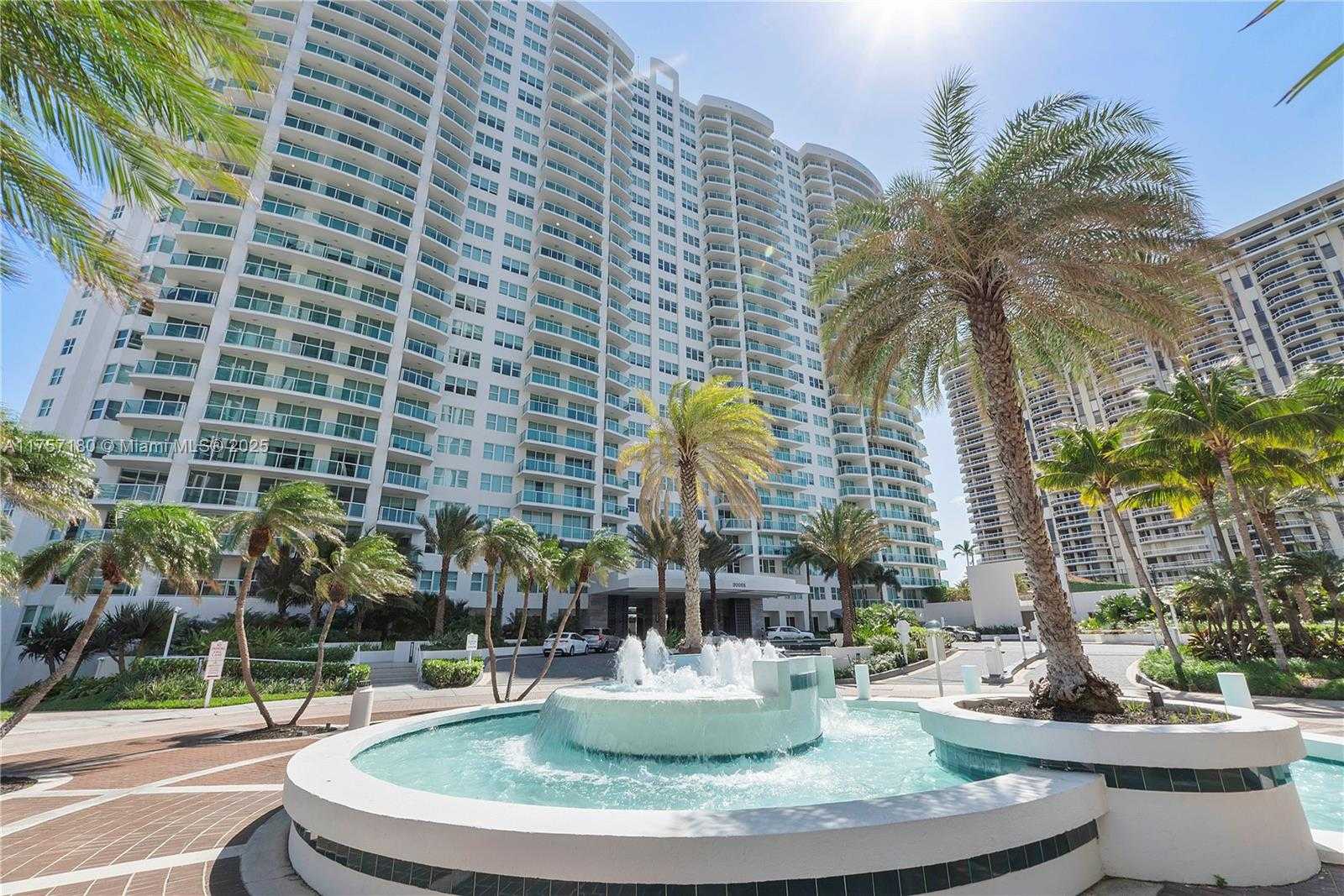 Small Image of 20201 EAST COUNTRY CLUB DR #1808, Aventura Number 2