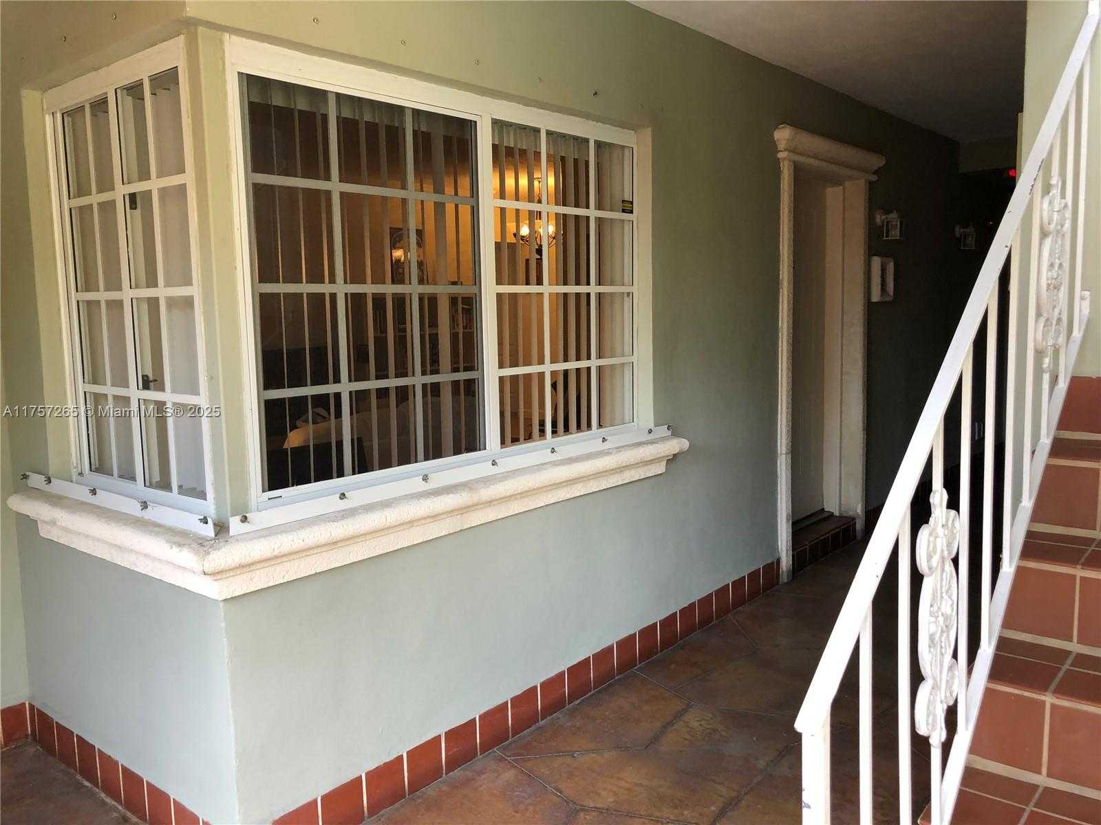Small Image of 45 ANTILLA AVE #2K, Coral Gables Number 4