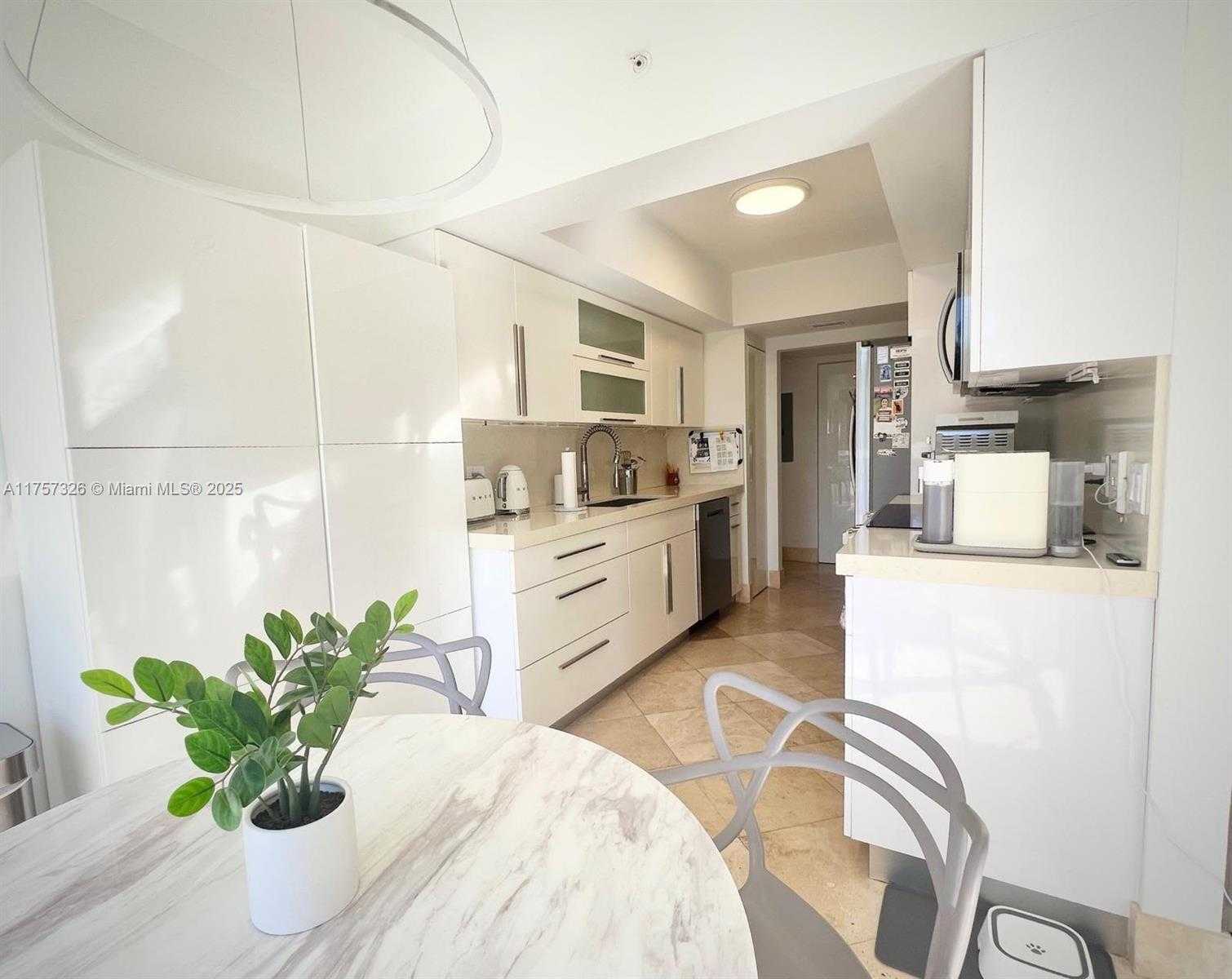 Small Image of 21055 YACHT CLUB DR #510, Aventura Number 14