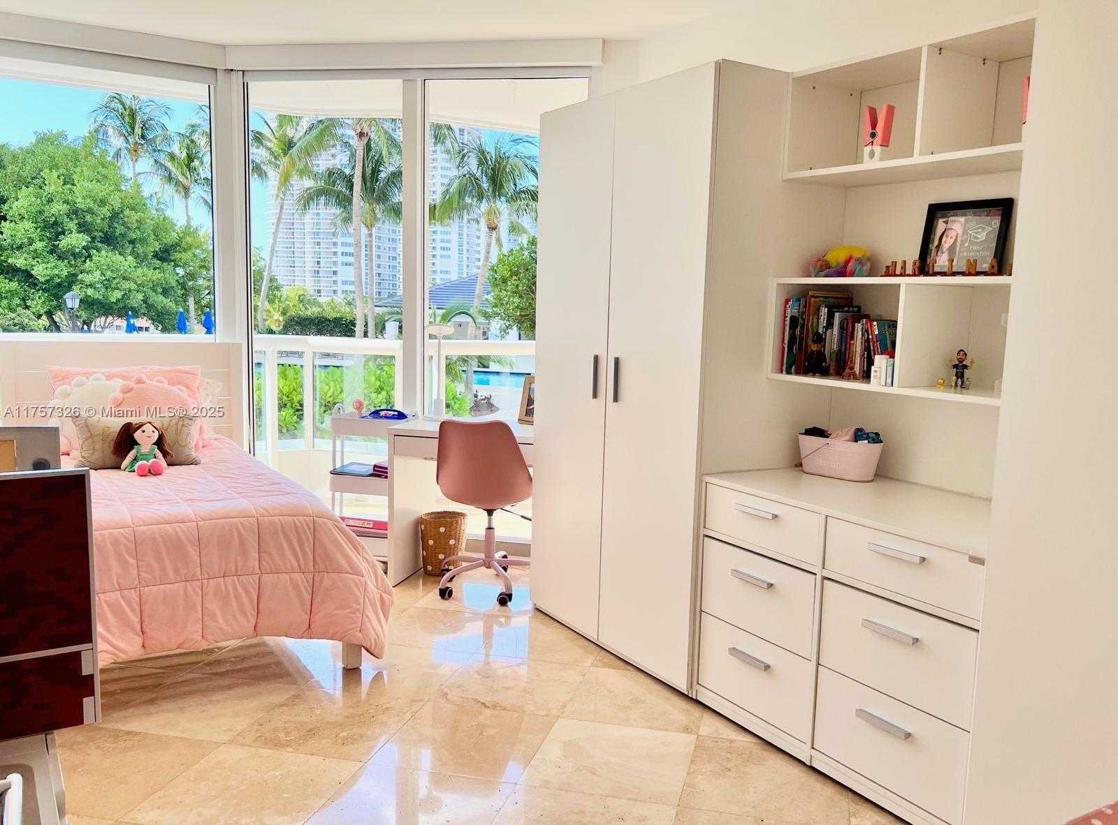 Small Image of 21055 YACHT CLUB DR #510, Aventura Number 23