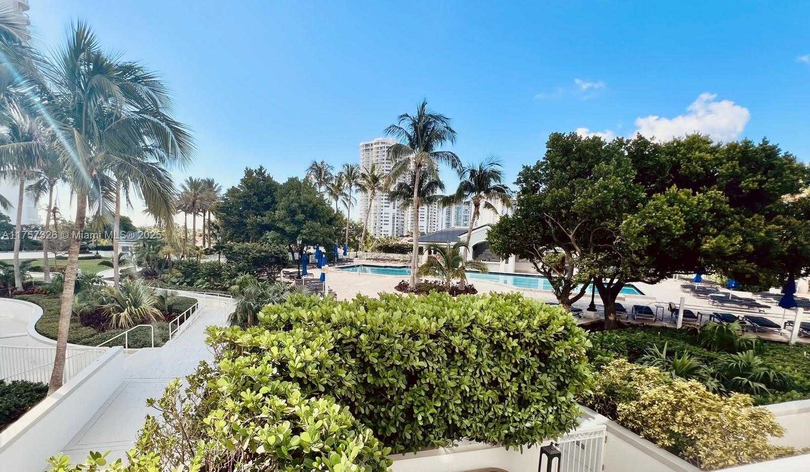 Small Image of 21055 YACHT CLUB DR #510, Aventura Number 25