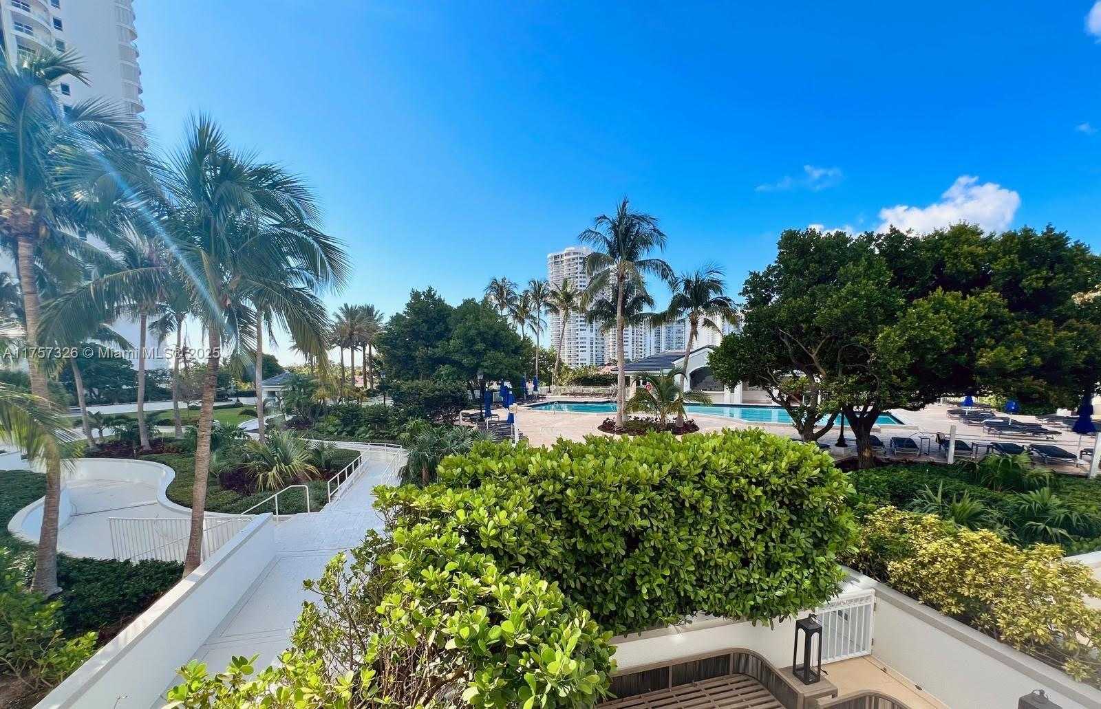Small Image of 21055 YACHT CLUB DR #510, Aventura Number 26