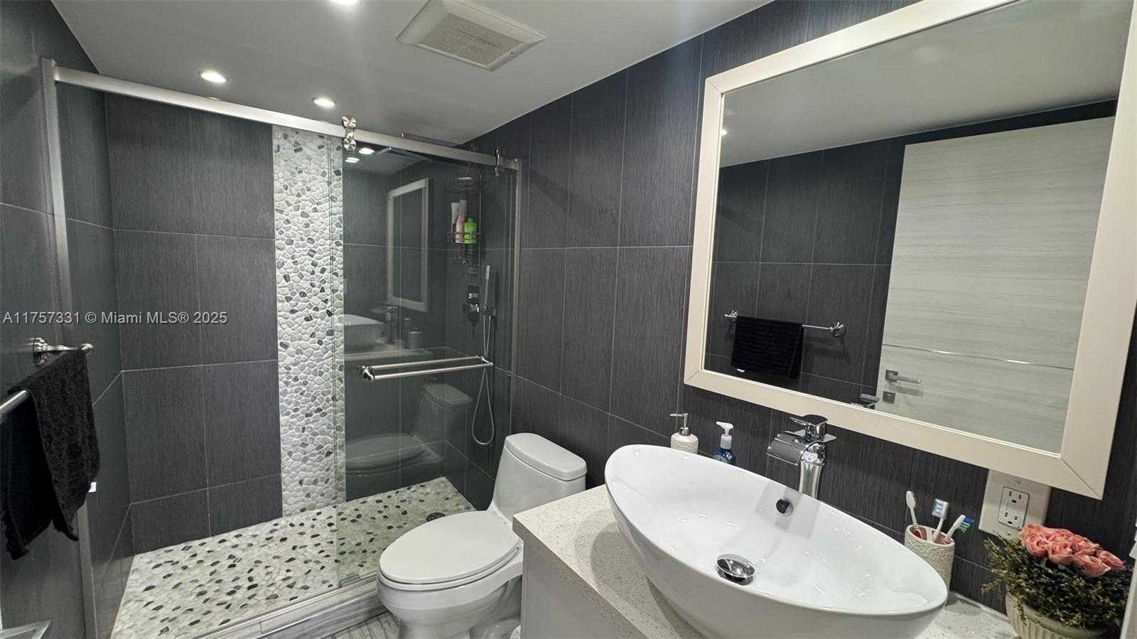 Small Image of 210 174TH ST #810, Sunny Isles Beach Number 32