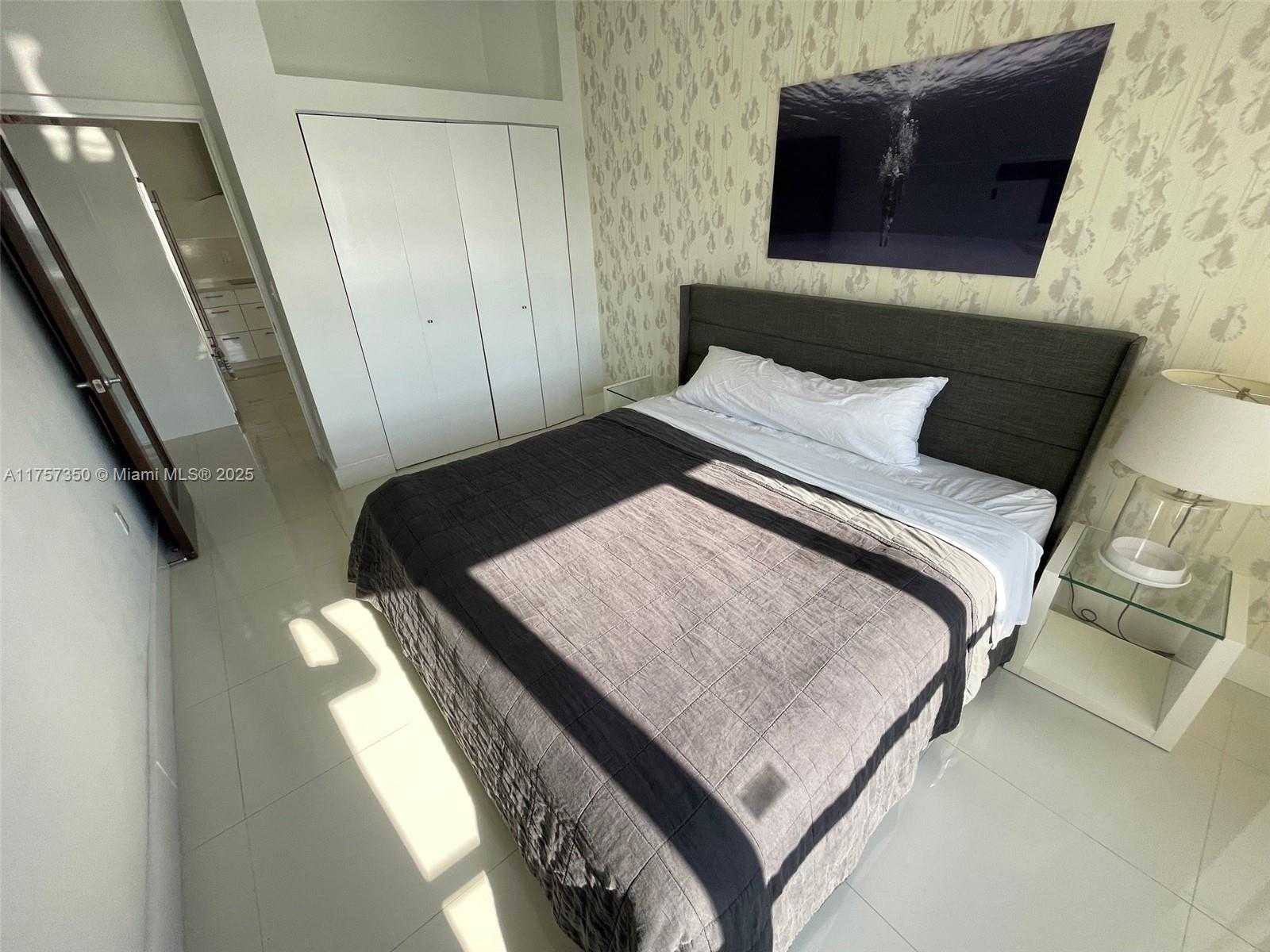 Small Image of 1500 BAY RD #1524S, Miami Beach Number 18